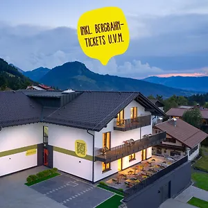 Hotel Bergbuddies - Uebernachtung Inklusive Kostenlosen Bergbahntickets Und Vielem Mehr